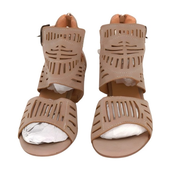 Beige Cutout Women's Sandals with Back Zipper and Western Style Buckle Strap - Picture 9 of 10